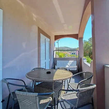 Apartment Andela