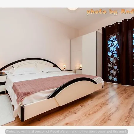 Andela Apartment Vinisce