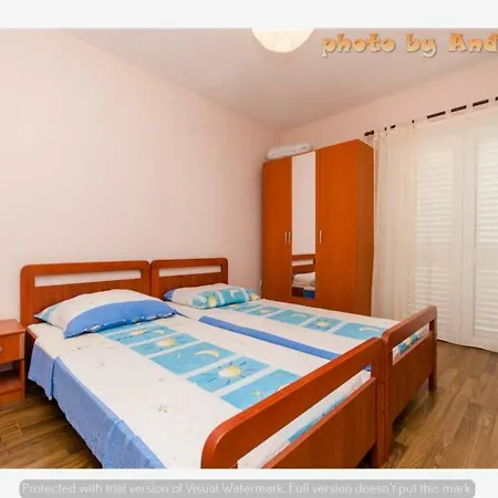 Andela Apartment Vinisce