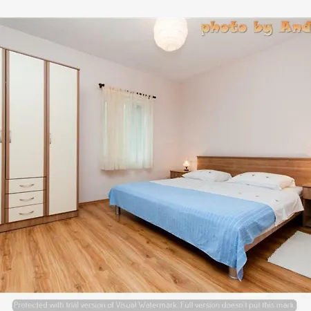 Apartment Andela *
